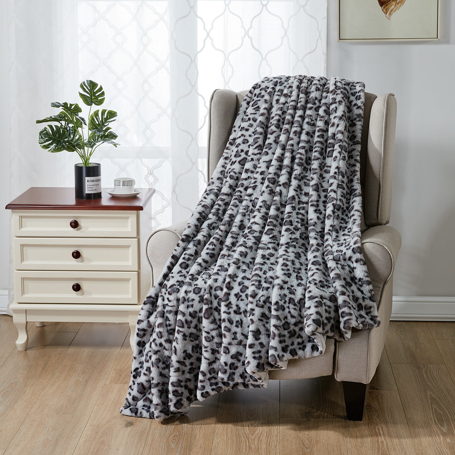 Leopard print 2024 fluffy blanket