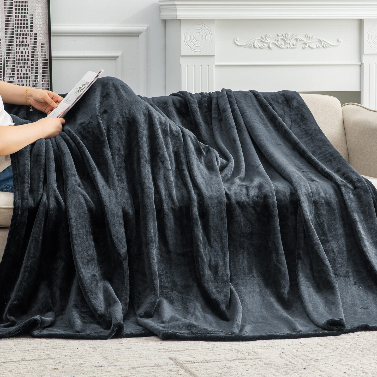 Softan 350 GSM Throw Lightweight Fleece Blanket for Bed, Sofa, Couch Suitable for All Season